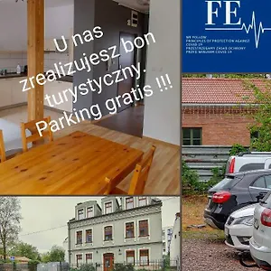 999 Aparthostel Hostal